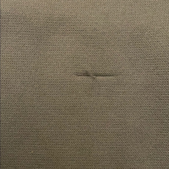 Gray Under Armour Sweatshirt (size YSM) - Picture 5 of 5